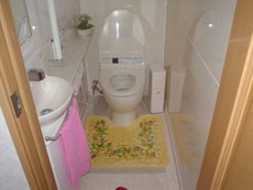トイレのリフォーム 汲取和式から洋式トイレに改造